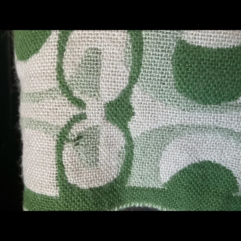 “COACH” Reversible Green and White Logo Fringed Scarf. - Picture 7 of 15